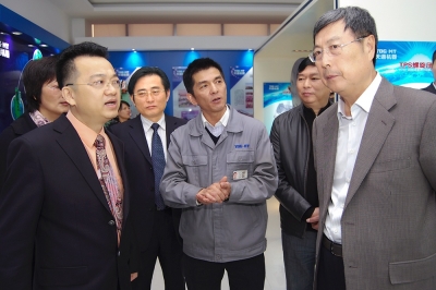 2010年，全國政協(xié)副主席、全國工商聯(lián)主席黃孟復(fù)視察天通裝備產(chǎn)業(yè)基地