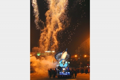 2008年，“天通號”榮獲海寧市大型元宵燈會一等獎